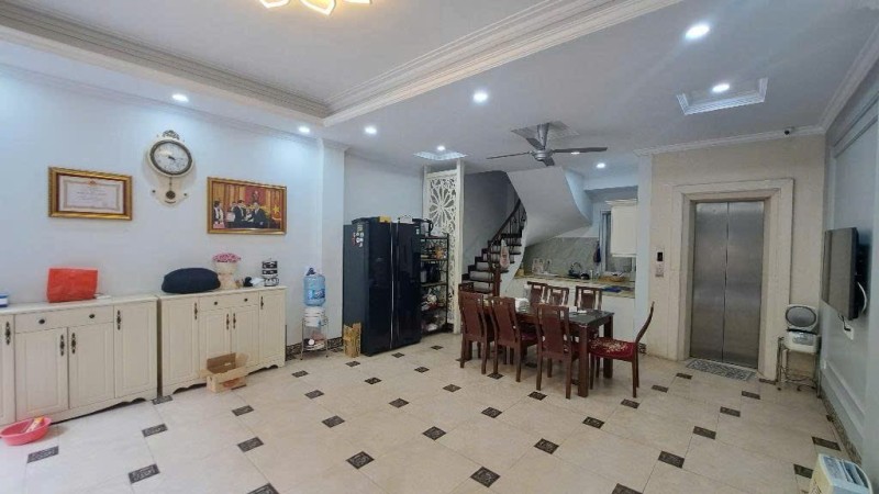 Bán nhà Nguyễn Văn Cừ,Long Biên 6 tầng,52m,mt5.4m oto tránh nhỉnh 15 tỷ - Ảnh 2